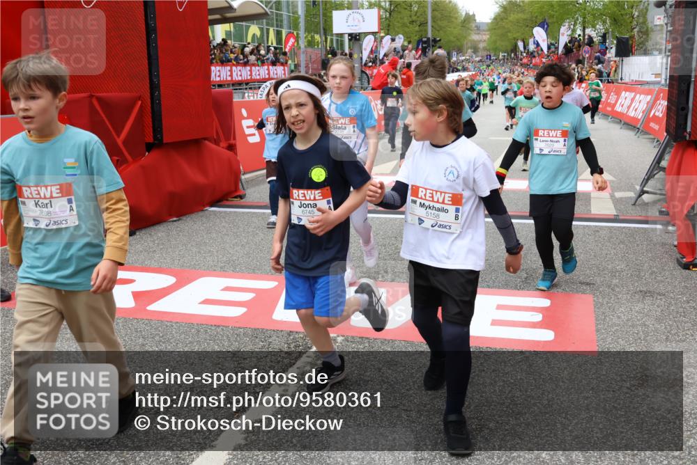 25.04.2026 - Das Zehntel Strokosch-Dieckow http://msf.ph/oto/9580361 25.04.2026 10:53:40 Ziel 5154, 5158, 5237, 5504, 5907, 6018, 6081, 6113, 6409, 6517, 6745, 7105, 7165, 7167, 7190, 7255, 7599, 7608, 7629, 7672, 7699, 7745, 7869, 5154, 5158, 5237, 5504, 5907, 6018, 6081, 6113, 6409, 6517, 6745, 7105, 7165, 7167, 7190, 7255, 7599, 7608, 7629, 7672, 7699, 7745, 7869 meine-sportfotos.de