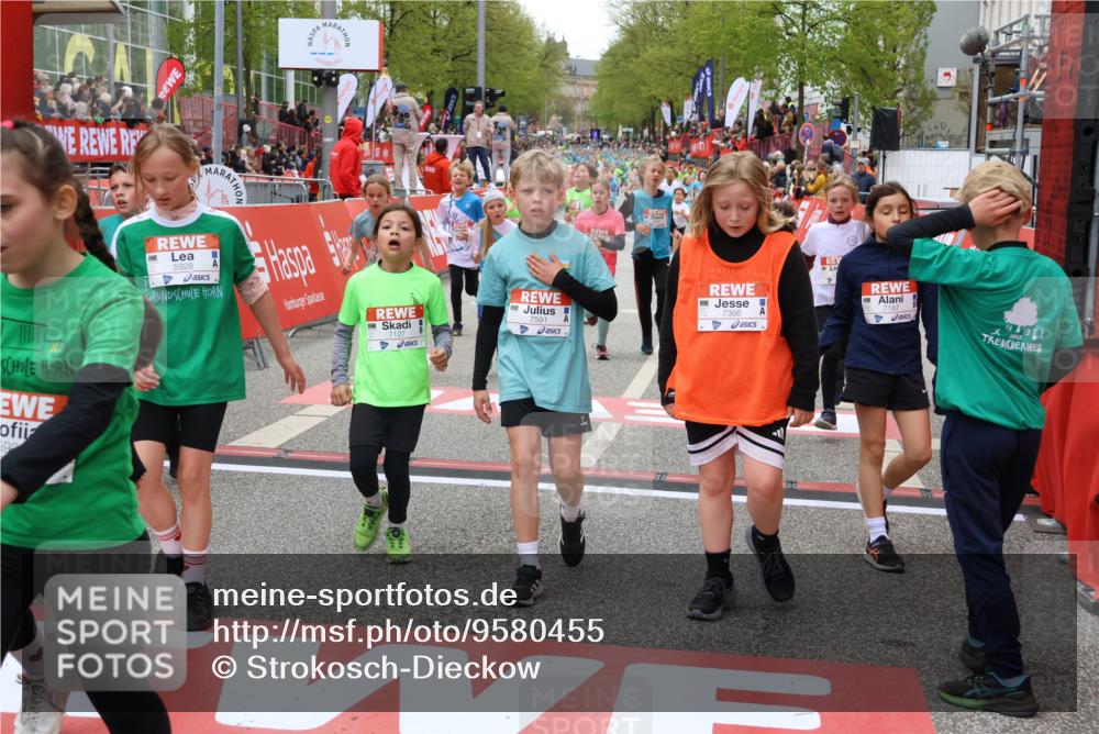 25.04.2026 - Das Zehntel Strokosch-Dieckow http://msf.ph/oto/9580455 25.04.2026 10:53:50 Ziel 5109, 5427, 5488, 5695, 5775, 5787, 5807, 5884, 5910, 5925, 5928, 6266, 6313, 6679, 7127, 7187, 7395, 7533, 7591, 7716, 7986, 5109, 5427, 5488, 5695, 5775, 5787, 5807, 5884, 5910, 5925, 5928, 6266, 6313, 6679, 7127, 7187, 7395, 7533, 7591, 7716, 7986 meine-sportfotos.de