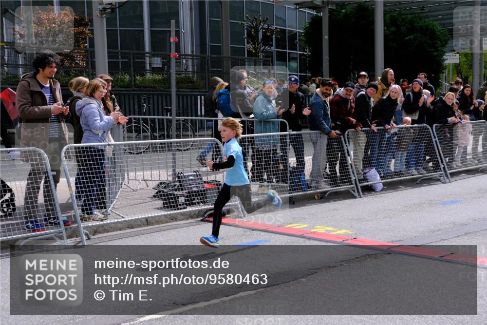 25.04.2026 - Das Zehntel Tim E. http://msf.ph/oto/9580463 25.04.2026 12:47:14 Ziel 10008, 10311, 12768, 12874, 13028 meine-sportfotos.de