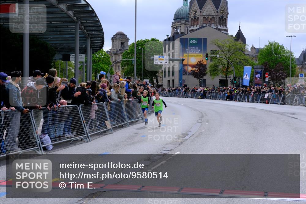 25.04.2026 - Das Zehntel Tim E. http://msf.ph/oto/9580514 25.04.2026 12:47:30 Ziel 10837, 10857, 12663 meine-sportfotos.de