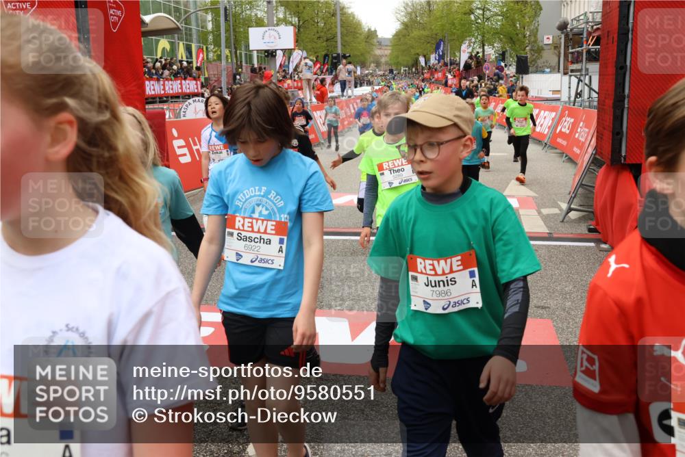 25.04.2026 - Das Zehntel Strokosch-Dieckow http://msf.ph/oto/9580551 25.04.2026 10:54:04 Ziel 5066, 5180, 5289, 5452, 5785, 5819, 5825, 5999, 6073, 6079, 6321, 6535, 6922, 7114, 7168, 7170, 7248, 7424, 7504, 7550, 7733, 7950, 8033, 5066, 5180, 5289, 5452, 5785, 5819, 5825, 5999, 6073, 6079, 6321, 6535, 6922, 7114, 7168, 7170, 7248, 7424, 7504, 7550, 7733, 7950, 8033 meine-sportfotos.de