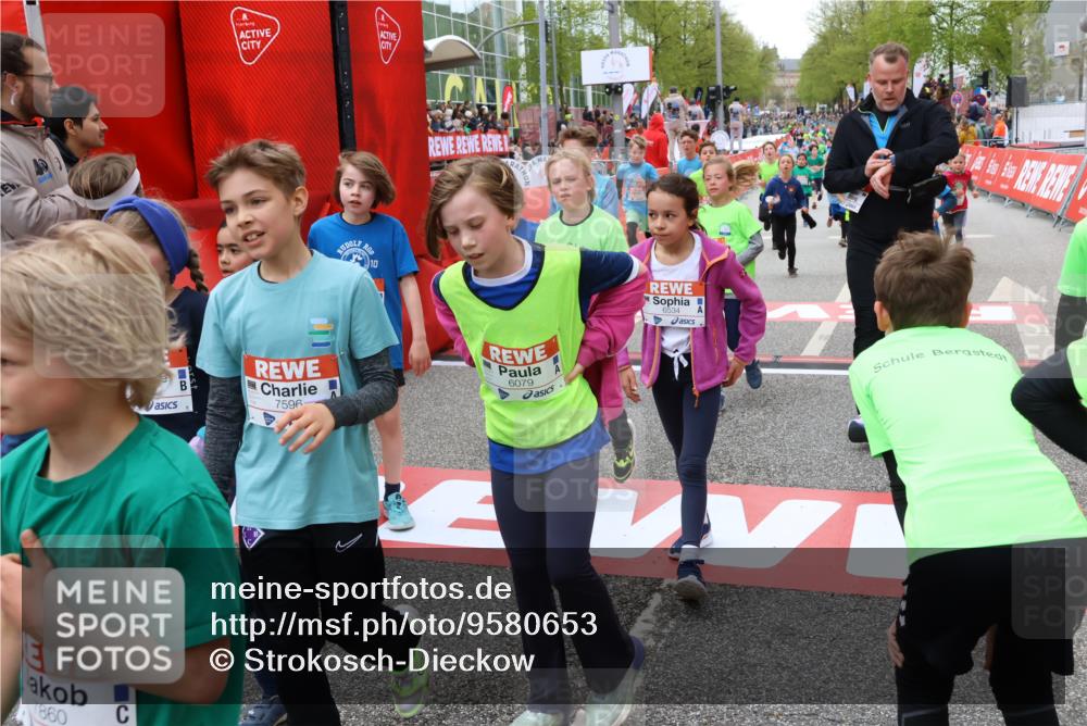 25.04.2026 - Das Zehntel Strokosch-Dieckow http://msf.ph/oto/9580653 25.04.2026 10:54:11 Ziel 5249, 5260, 5275, 5294, 5365, 5779, 5819, 5829, 5999, 6008, 6050, 6079, 6534, 6868, 6941, 6955, 7091, 7168, 7223, 7306, 7512, 7596, 7735, 7860, 8033, 5249, 5260, 5275, 5294, 5365, 5779, 5819, 5829, 5999, 6008, 6050, 6079, 6534, 6868, 6941, 6955, 7091, 7168, 7223, 7306, 7512, 7596, 7735, 7860, 8033 meine-sportfotos.de
