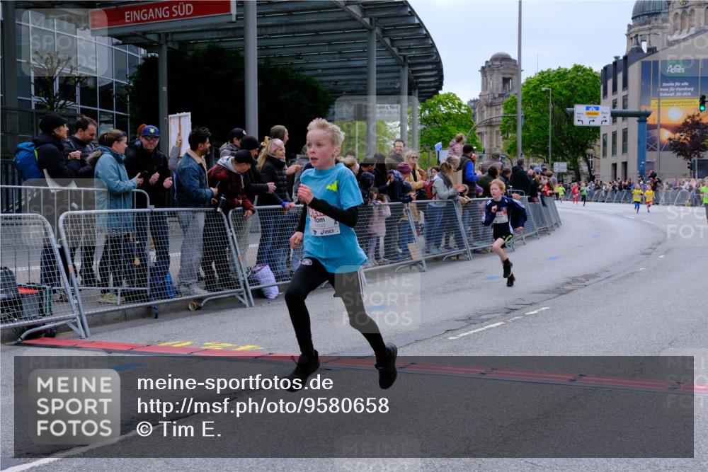 25.04.2026 - Das Zehntel Tim E. http://msf.ph/oto/9580658 25.04.2026 12:48:03 Ziel 10002, 11343, 11850, 12140, 12437, 12737, 12991 meine-sportfotos.de