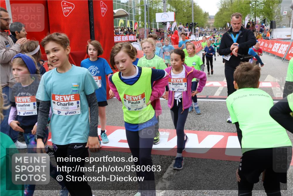 25.04.2026 - Das Zehntel Strokosch-Dieckow http://msf.ph/oto/9580663 25.04.2026 10:54:11 Ziel 5249, 5260, 5275, 5294, 5365, 5779, 5819, 5829, 5999, 6008, 6050, 6079, 6534, 6868, 6941, 6955, 7091, 7168, 7223, 7306, 7512, 7596, 7735, 7860, 8033, 5249, 5260, 5275, 5294, 5365, 5779, 5819, 5829, 5999, 6008, 6050, 6079, 6534, 6868, 6941, 6955, 7091, 7168, 7223, 7306, 7512, 7596, 7735, 7860, 8033 meine-sportfotos.de