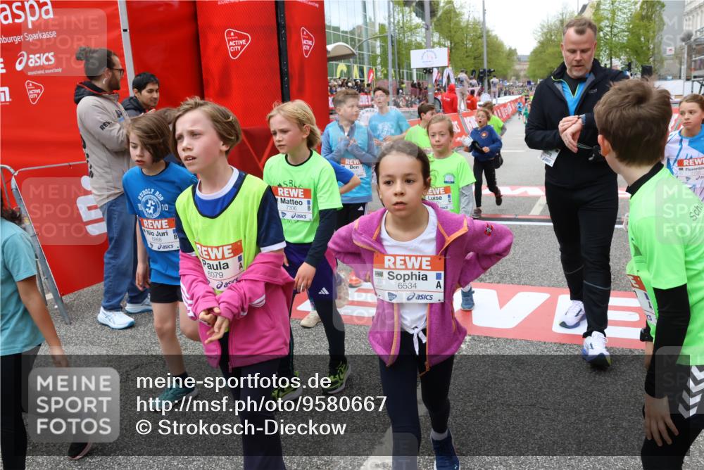 25.04.2026 - Das Zehntel Strokosch-Dieckow http://msf.ph/oto/9580667 25.04.2026 10:54:13 Ziel 5249, 5259, 5260, 5275, 5294, 5365, 5779, 5829, 6008, 6050, 6053, 6450, 6534, 6868, 6941, 6955, 7091, 7223, 7306, 7512, 7596, 7641, 7735, 7860, 5249, 5259, 5260, 5275, 5294, 5365, 5779, 5829, 6008, 6050, 6053, 6450, 6534, 6868, 6941, 6955, 7091, 7223, 7306, 7512, 7596, 7641, 7735, 7860 meine-sportfotos.de