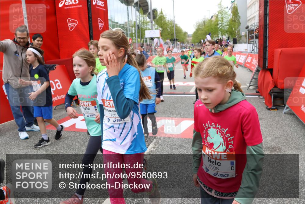 25.04.2026 - Das Zehntel Strokosch-Dieckow http://msf.ph/oto/9580693 25.04.2026 10:54:17 Ziel 5259, 5275, 5279, 5365, 6008, 6053, 6365, 6450, 6941, 6955, 7109, 7166, 7223, 7312, 7641, 7735, 7881, 7889, 7916, 7917, 8048, 5259, 5275, 5279, 5365, 6008, 6053, 6365, 6450, 6941, 6955, 7109, 7166, 7223, 7312, 7641, 7735, 7881, 7889, 7916, 7917, 8048 meine-sportfotos.de