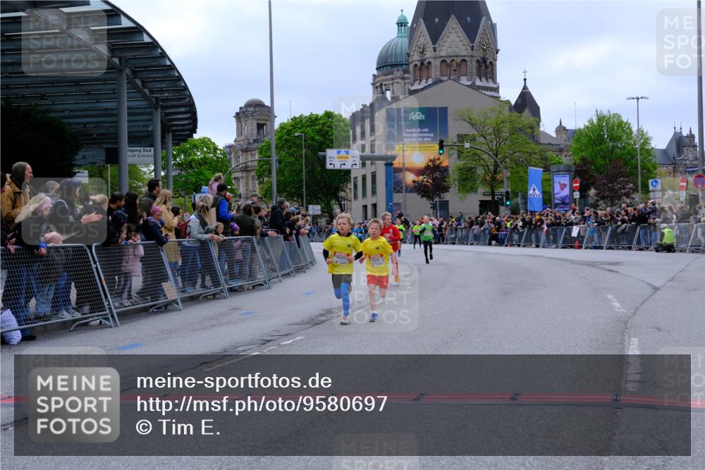 25.04.2026 - Das Zehntel Tim E. http://msf.ph/oto/9580697 25.04.2026 12:48:12 Ziel 10269, 12170, 12257, 12277, 12737 meine-sportfotos.de