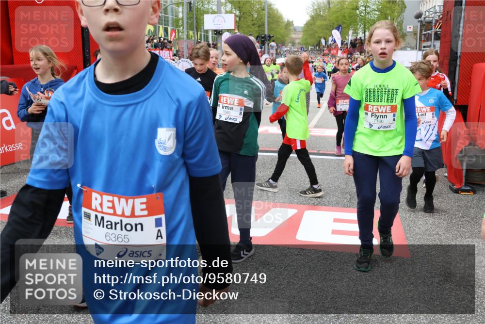 25.04.2026 - Das Zehntel Strokosch-Dieckow http://msf.ph/oto/9580749 25.04.2026 10:54:21 Ziel 5278, 5279, 5317, 5570, 5701, 5710, 6311, 6365, 6450, 6744, 6750, 7109, 7166, 7247, 7312, 7678, 7703, 7829, 7881, 7889, 7916, 7917, 8048, 8049, 5278, 5279, 5317, 5570, 5701, 5710, 6311, 6365, 6450, 6744, 6750, 7109, 7166, 7247, 7312, 7678, 7703, 7829, 7881, 7889, 7916, 7917, 8048, 8049 meine-sportfotos.de