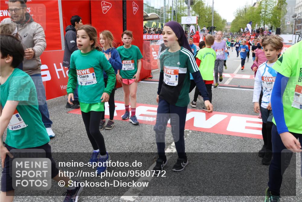 25.04.2026 - Das Zehntel Strokosch-Dieckow http://msf.ph/oto/9580772 25.04.2026 10:54:22 Ziel 5278, 5279, 5317, 5570, 5701, 5710, 6229, 6311, 6365, 6744, 6750, 7109, 7166, 7245, 7247, 7312, 7540, 7544, 7652, 7678, 7703, 7829, 7881, 7889, 7916, 7917, 8048, 8049, 5278, 5279, 5317, 5570, 5701, 5710, 6229, 6311, 6365, 6744, 6750, 7109, 7166, 7245, 7247, 7312, 7540, 7544, 7652, 7678, 7703, 7829, 7881, 7889, 7916, 7917, 8048, 8049 meine-sportfotos.de
