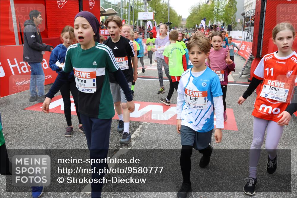 25.04.2026 - Das Zehntel Strokosch-Dieckow http://msf.ph/oto/9580777 25.04.2026 10:54:22 Ziel 5278, 5279, 5317, 5570, 5701, 5710, 6229, 6311, 6365, 6744, 6750, 7109, 7166, 7245, 7247, 7312, 7540, 7544, 7652, 7678, 7703, 7829, 7881, 7889, 7916, 7917, 8048, 8049, 5278, 5279, 5317, 5570, 5701, 5710, 6229, 6311, 6365, 6744, 6750, 7109, 7166, 7245, 7247, 7312, 7540, 7544, 7652, 7678, 7703, 7829, 7881, 7889, 7916, 7917, 8048, 8049 meine-sportfotos.de