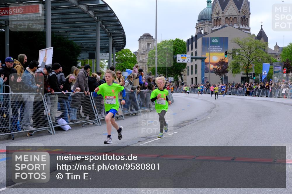 25.04.2026 - Das Zehntel Tim E. http://msf.ph/oto/9580801 25.04.2026 12:48:36 Ziel 10259, 11161, 11672, 12699, 12700 meine-sportfotos.de