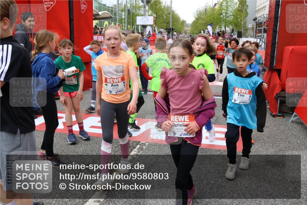 25.04.2026 - Das Zehntel Strokosch-Dieckow http://msf.ph/oto/9580803 25.04.2026 10:54:24 Ziel 5278, 5317, 5318, 5324, 5570, 5701, 5710, 6229, 6237, 6311, 6744, 6750, 7093, 7166, 7185, 7245, 7247, 7540, 7544, 7652, 7678, 7703, 7829, 7885, 7889, 7899, 7916, 7917, 8048, 8049, 5278, 5317, 5318, 5324, 5570, 5701, 5710, 6229, 6237, 6311, 6744, 6750, 7093, 7166, 7185, 7245, 7247, 7540, 7544, 7652, 7678, 7703, 7829, 7885, 7889, 7899, 7916, 7917, 8048, 8049 meine-sportfotos.de