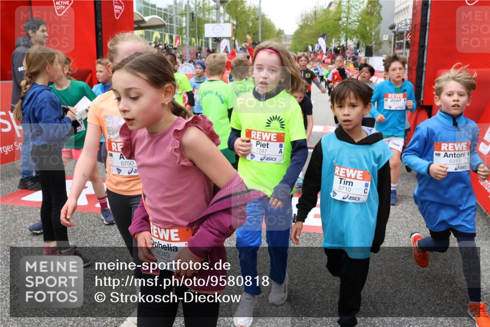 25.04.2026 - Das Zehntel Strokosch-Dieckow http://msf.ph/oto/9580818 25.04.2026 10:54:24 Ziel 5278, 5317, 5318, 5324, 5570, 5701, 5710, 6229, 6237, 6311, 6744, 6750, 7093, 7166, 7185, 7245, 7247, 7540, 7544, 7652, 7678, 7703, 7829, 7885, 7889, 7899, 7916, 7917, 8048, 8049, 5278, 5317, 5318, 5324, 5570, 5701, 5710, 6229, 6237, 6311, 6744, 6750, 7093, 7166, 7185, 7245, 7247, 7540, 7544, 7652, 7678, 7703, 7829, 7885, 7889, 7899, 7916, 7917, 8048, 8049 meine-sportfotos.de