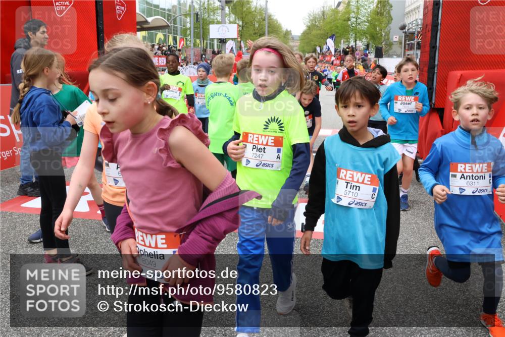 25.04.2026 - Das Zehntel Strokosch-Dieckow http://msf.ph/oto/9580823 25.04.2026 10:54:25 Ziel 5278, 5317, 5318, 5324, 5570, 5701, 5710, 6028, 6229, 6237, 6311, 6744, 6750, 7093, 7185, 7245, 7247, 7540, 7544, 7652, 7678, 7703, 7829, 7885, 7889, 7899, 7917, 8048, 8049, 5278, 5317, 5318, 5324, 5570, 5701, 5710, 6028, 6229, 6237, 6311, 6744, 6750, 7093, 7185, 7245, 7247, 7540, 7544, 7652, 7678, 7703, 7829, 7885, 7889, 7899, 7917, 8048, 8049 meine-sportfotos.de