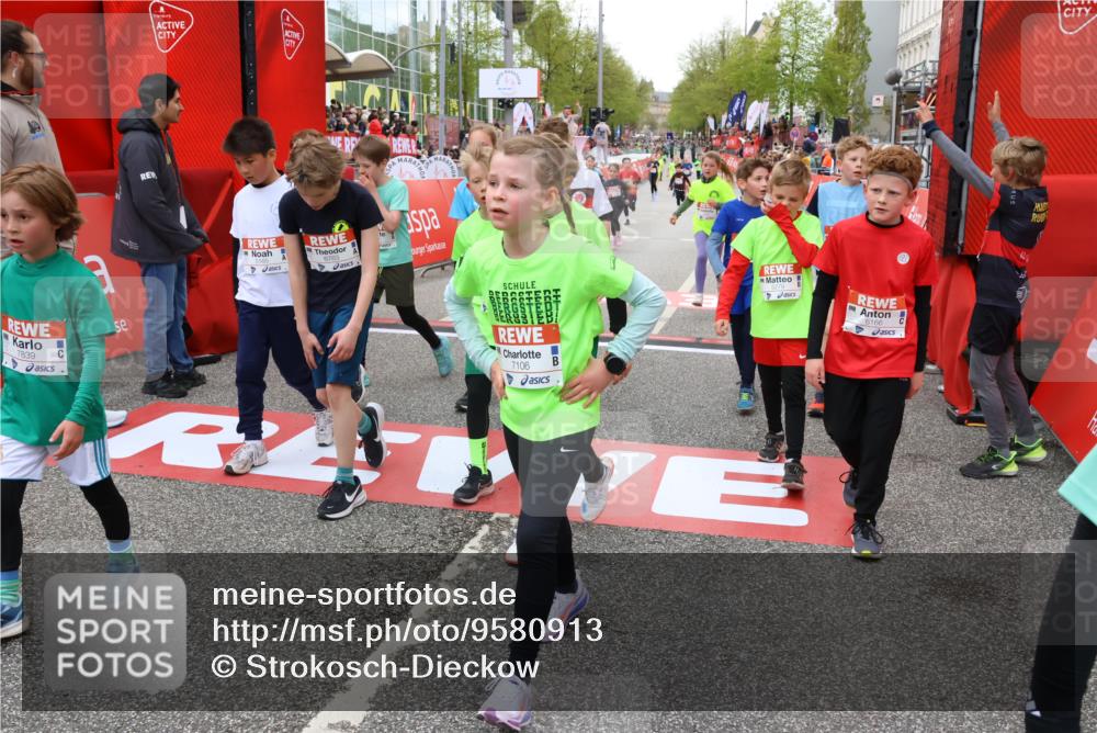 25.04.2026 - Das Zehntel Strokosch-Dieckow http://msf.ph/oto/9580913 25.04.2026 10:54:34 Ziel 5030, 5165, 5173, 5269, 5529, 6051, 6166, 6212, 6231, 6244, 6363, 6763, 6926, 6928, 7106, 7153, 7181, 7243, 7387, 7690, 7839, 7896, 8059, 5030, 5165, 5173, 5269, 5529, 6051, 6166, 6212, 6231, 6244, 6363, 6763, 6926, 6928, 7106, 7153, 7181, 7243, 7387, 7690, 7839, 7896, 8059 meine-sportfotos.de