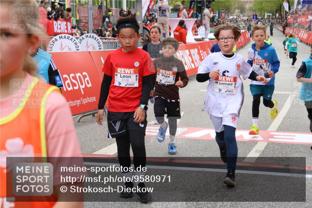 25.04.2026 - Das Zehntel Strokosch-Dieckow http://msf.ph/oto/9580971 25.04.2026 10:54:39 Ziel 5030, 5173, 5564, 5683, 5795, 6051, 6060, 6106, 6212, 6213, 6231, 6926, 7153, 7191, 7194, 7243, 7387, 7690, 7697, 5030, 5173, 5564, 5683, 5795, 6051, 6060, 6106, 6212, 6213, 6231, 6926, 7153, 7191, 7194, 7243, 7387, 7690, 7697 meine-sportfotos.de