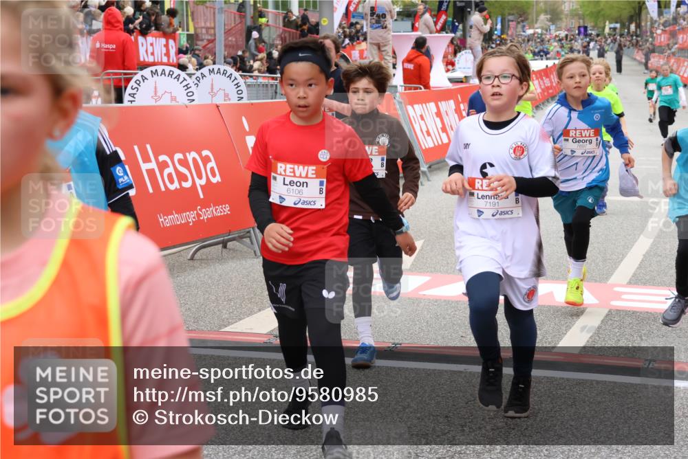 25.04.2026 - Das Zehntel Strokosch-Dieckow http://msf.ph/oto/9580985 25.04.2026 10:54:40 Ziel 5030, 5173, 5424, 5558, 5564, 5683, 5795, 6060, 6106, 6213, 6231, 6926, 7191, 7194, 7233, 7243, 7387, 7697, 5030, 5173, 5424, 5558, 5564, 5683, 5795, 6060, 6106, 6213, 6231, 6926, 7191, 7194, 7233, 7243, 7387, 7697 meine-sportfotos.de