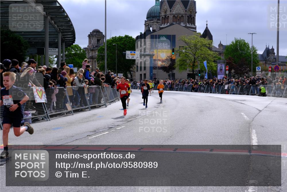 25.04.2026 - Das Zehntel Tim E. http://msf.ph/oto/9580989 25.04.2026 12:49:14 Ziel 10264, 10266, 10534, 10559, 10602, 10812, 10992, 10995, 11082, 11919, 12201, 12271, 12406 meine-sportfotos.de