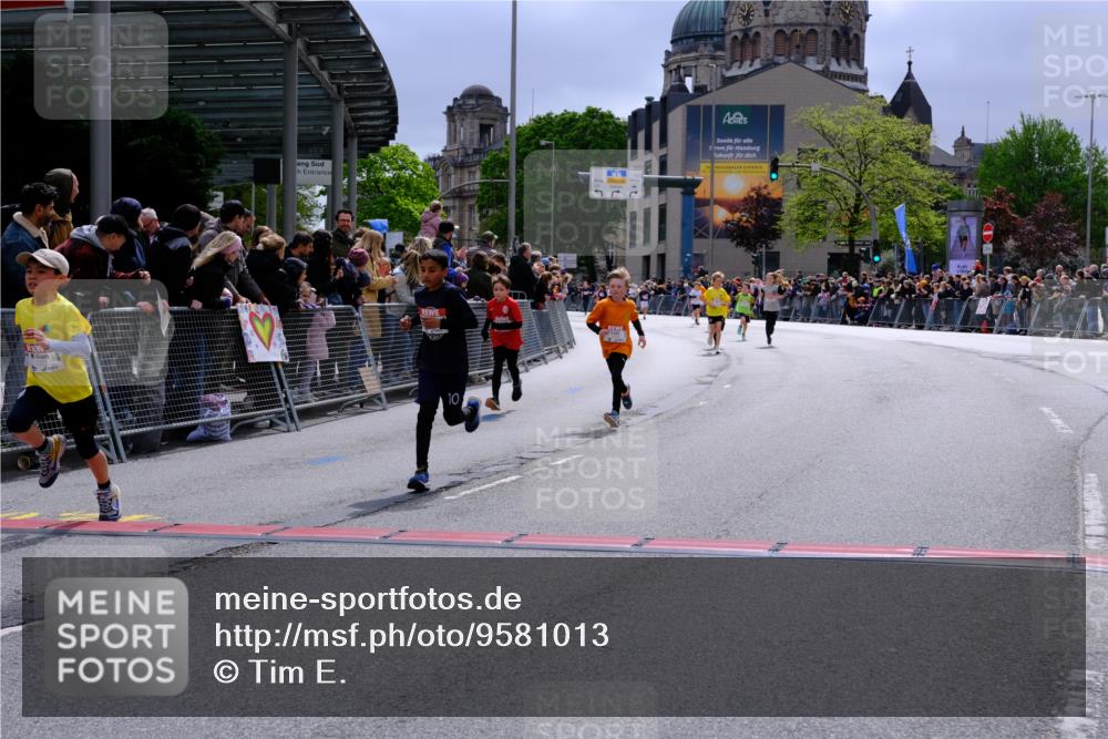 25.04.2026 - Das Zehntel Tim E. http://msf.ph/oto/9581013 25.04.2026 12:49:17 Ziel 10264, 10266, 10559, 10602, 10808, 11082, 11255, 12201, 12271, 12302, 12307, 12406 meine-sportfotos.de