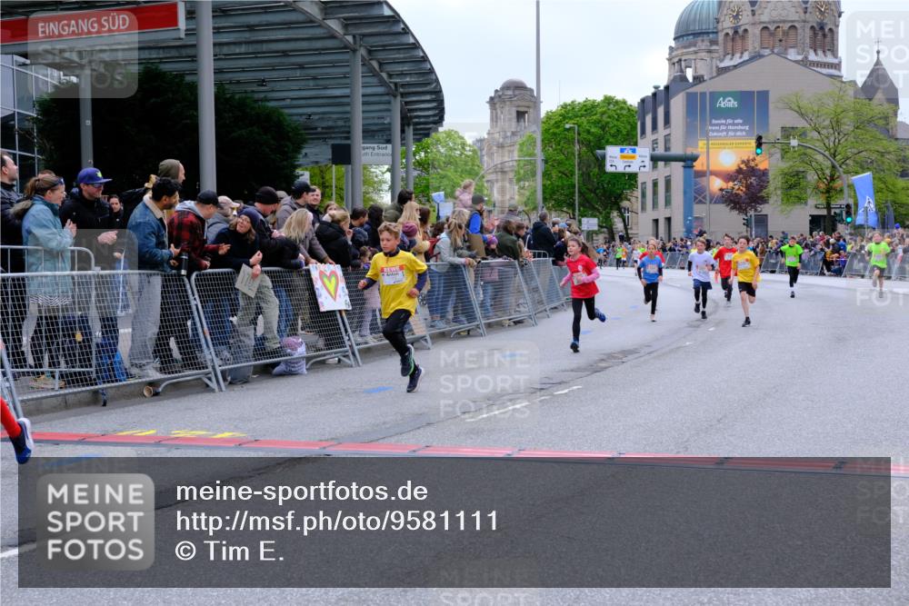 25.04.2026 - Das Zehntel Tim E. http://msf.ph/oto/9581111 25.04.2026 12:49:36 Ziel 10171, 10176, 10255, 10267, 10429, 10984, 11390, 11794, 11802, 11901, 12676, 12725, 12744, 12804, 12970 meine-sportfotos.de