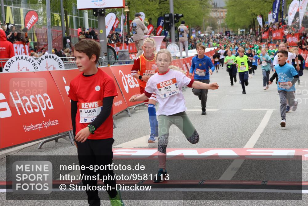 25.04.2026 - Das Zehntel Strokosch-Dieckow http://msf.ph/oto/9581113 25.04.2026 10:56:56 Ziel 5080, 5156, 5270, 5319, 5495, 5692, 5711, 6164, 6189, 6475, 6705, 6842, 6875, 6918, 6939, 6946, 7074, 7203, 7226, 7250, 7310, 7317, 7389, 7638, 7821, 7878, 5080, 5156, 5270, 5319, 5495, 5692, 5711, 6164, 6189, 6475, 6705, 6842, 6875, 6918, 6939, 6946, 7074, 7203, 7226, 7250, 7310, 7317, 7389, 7638, 7821, 7878 meine-sportfotos.de