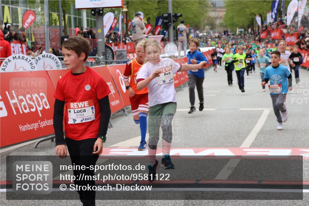 25.04.2026 - Das Zehntel Strokosch-Dieckow http://msf.ph/oto/9581122 25.04.2026 10:56:56 Ziel 5080, 5156, 5270, 5319, 5495, 5692, 5711, 6164, 6189, 6475, 6705, 6842, 6875, 6918, 6939, 6946, 7074, 7203, 7226, 7250, 7310, 7317, 7389, 7638, 7821, 7878, 5080, 5156, 5270, 5319, 5495, 5692, 5711, 6164, 6189, 6475, 6705, 6842, 6875, 6918, 6939, 6946, 7074, 7203, 7226, 7250, 7310, 7317, 7389, 7638, 7821, 7878 meine-sportfotos.de