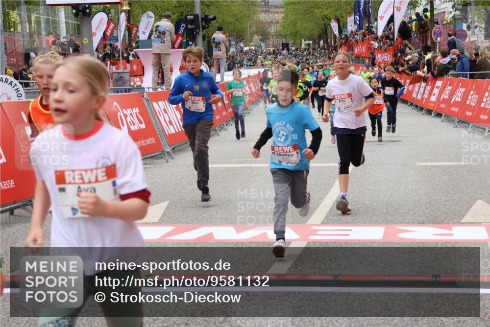 25.04.2026 - Das Zehntel Strokosch-Dieckow http://msf.ph/oto/9581132 25.04.2026 10:56:57 Ziel 5080, 5156, 5270, 5495, 5692, 5711, 6164, 6189, 6475, 6705, 6735, 6842, 6918, 6946, 7074, 7203, 7226, 7310, 7317, 7389, 7638, 7821, 7842, 7878, 5080, 5156, 5270, 5495, 5692, 5711, 6164, 6189, 6475, 6705, 6735, 6842, 6918, 6946, 7074, 7203, 7226, 7310, 7317, 7389, 7638, 7821, 7842, 7878 meine-sportfotos.de