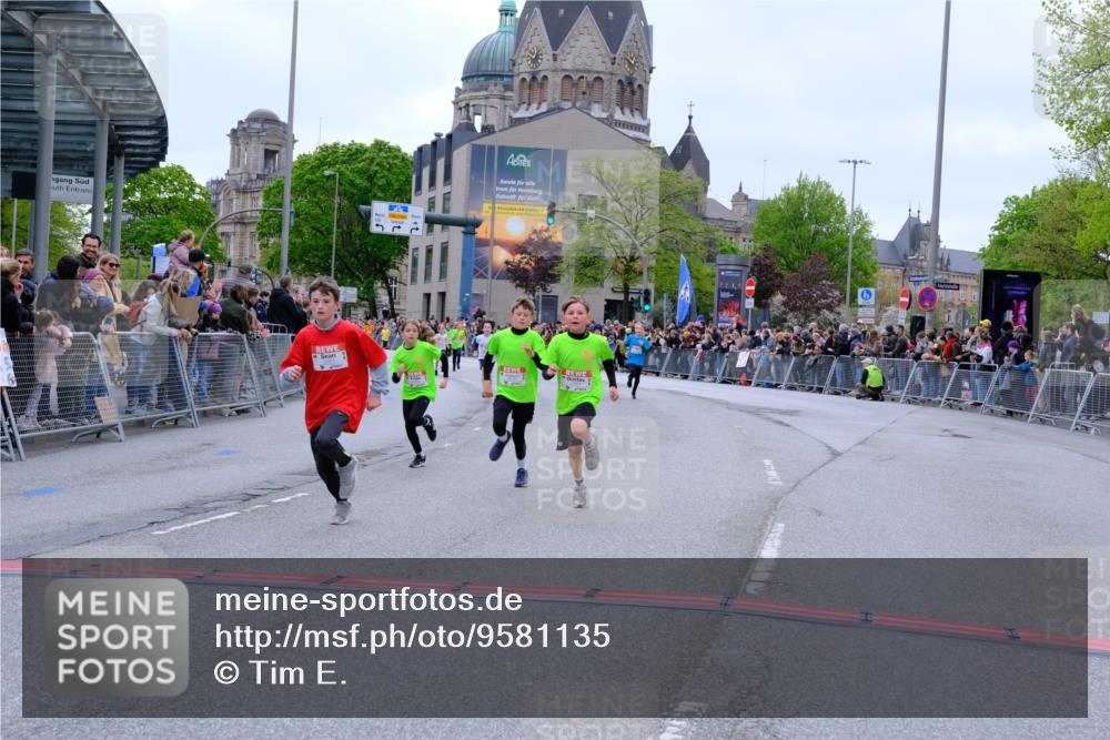 25.04.2026 - Das Zehntel Tim E. http://msf.ph/oto/9581135 25.04.2026 12:49:40 Ziel 10171, 10255, 10267, 10984, 11338, 11390, 11503, 11794, 11802, 11901, 12037, 12676, 12725, 12744, 12804 meine-sportfotos.de