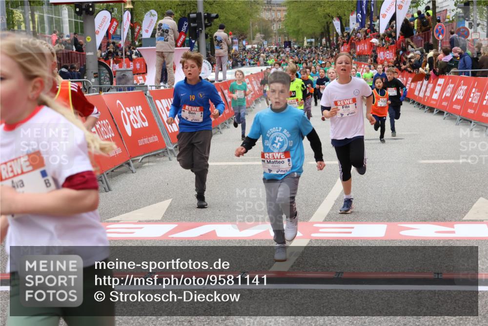 25.04.2026 - Das Zehntel Strokosch-Dieckow http://msf.ph/oto/9581141 25.04.2026 10:56:57 Ziel 5080, 5156, 5270, 5495, 5692, 5711, 6164, 6189, 6475, 6705, 6735, 6842, 6918, 6946, 7074, 7203, 7226, 7310, 7317, 7389, 7638, 7821, 7842, 7878, 5080, 5156, 5270, 5495, 5692, 5711, 6164, 6189, 6475, 6705, 6735, 6842, 6918, 6946, 7074, 7203, 7226, 7310, 7317, 7389, 7638, 7821, 7842, 7878 meine-sportfotos.de