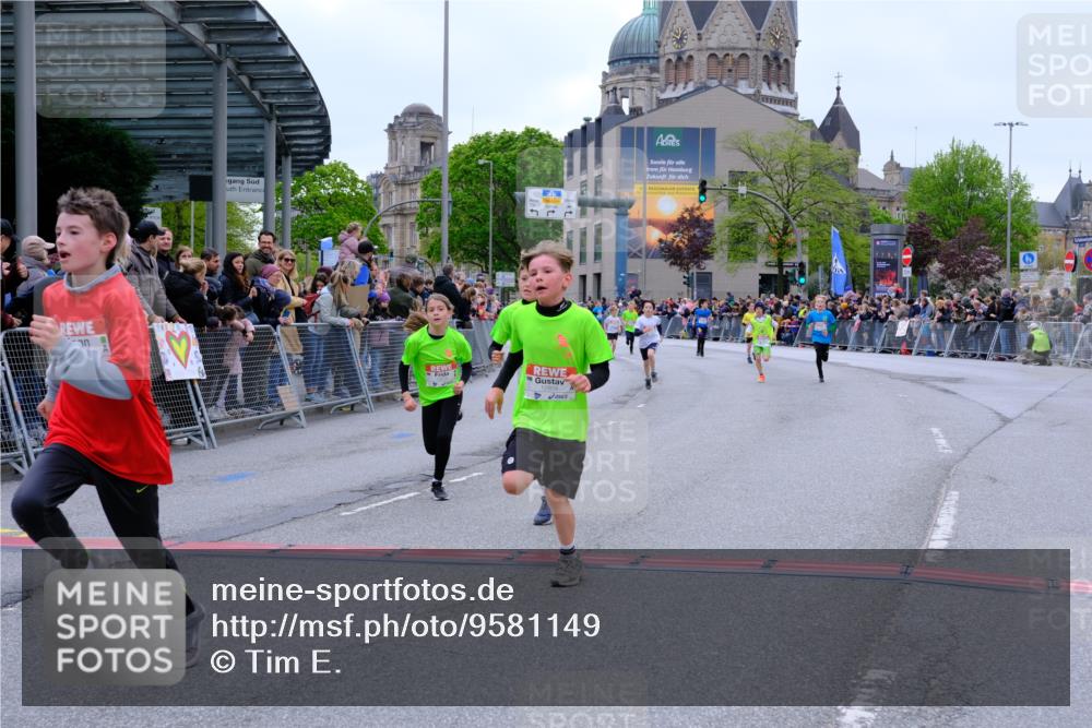 25.04.2026 - Das Zehntel Tim E. http://msf.ph/oto/9581149 25.04.2026 12:49:41 Ziel 10255, 10267, 10984, 11338, 11390, 11503, 11794, 11802, 11901, 12037, 12676, 12725, 12744, 12804 meine-sportfotos.de