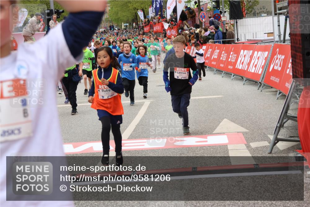 25.04.2026 - Das Zehntel Strokosch-Dieckow http://msf.ph/oto/9581206 25.04.2026 10:57:01 Ziel 5156, 5161, 5480, 5711, 6164, 6189, 6475, 6735, 6761, 6842, 7047, 7053, 7074, 7203, 7226, 7363, 7389, 7508, 7821, 7842, 7878, 8012, 5156, 5161, 5480, 5711, 6164, 6189, 6475, 6735, 6761, 6842, 7047, 7053, 7074, 7203, 7226, 7363, 7389, 7508, 7821, 7842, 7878, 8012 meine-sportfotos.de