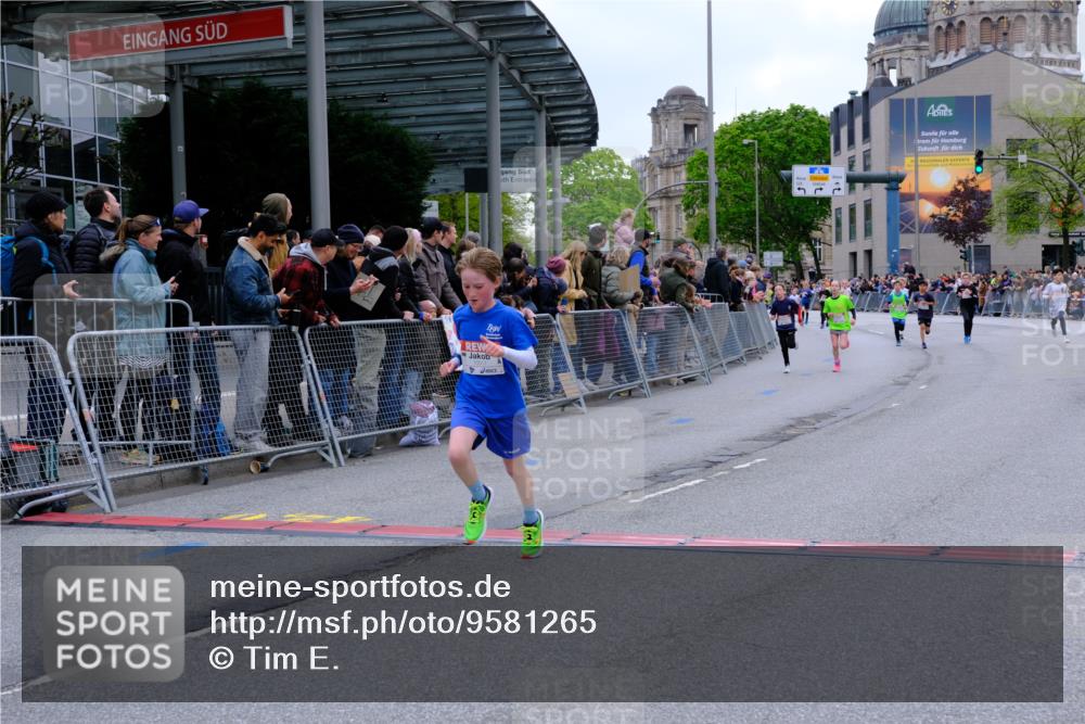 25.04.2026 - Das Zehntel Tim E. http://msf.ph/oto/9581265 25.04.2026 12:50:04 Ziel 10183, 10517, 11423, 11480, 11737, 12146, 12150, 12295, 12750, 12797 meine-sportfotos.de