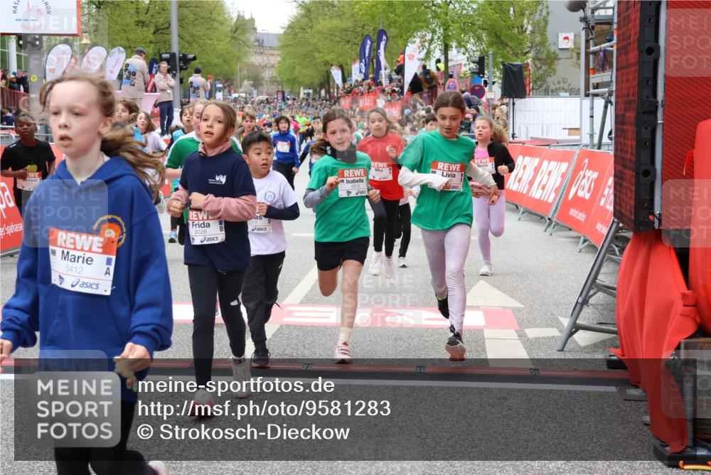 25.04.2026 - Das Zehntel Strokosch-Dieckow http://msf.ph/oto/9581283 25.04.2026 10:57:07 Ziel 5017, 5161, 5412, 5480, 5585, 5784, 5870, 5896, 6157, 6293, 6300, 6301, 6307, 6495, 6515, 6702, 6761, 6980, 7047, 7309, 7326, 7363, 7508, 7605, 7818, 7943, 8012, 8028, 8034, 8038, 5017, 5161, 5412, 5480, 5585, 5784, 5870, 5896, 6157, 6293, 6300, 6301, 6307, 6495, 6515, 6702, 6761, 6980, 7047, 7309, 7326, 7363, 7508, 7605, 7818, 7943, 8012, 8028, 8034, 8038 meine-sportfotos.de