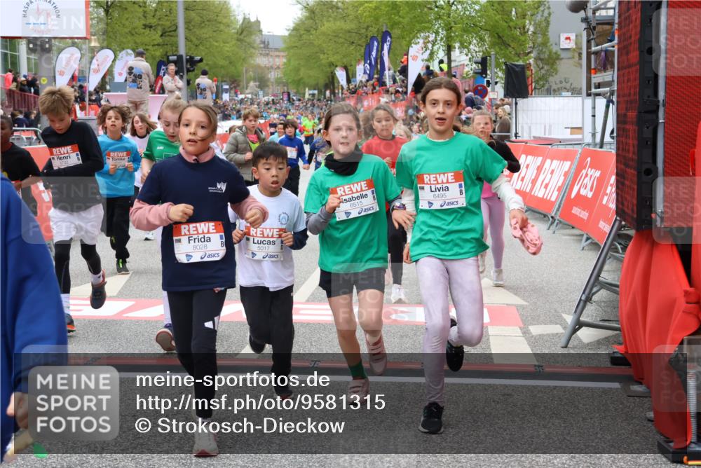 25.04.2026 - Das Zehntel Strokosch-Dieckow http://msf.ph/oto/9581315 25.04.2026 10:57:07 Ziel 5017, 5161, 5412, 5480, 5585, 5784, 5870, 5896, 6157, 6293, 6300, 6301, 6307, 6495, 6515, 6702, 6761, 6980, 7047, 7309, 7326, 7363, 7508, 7605, 7818, 7943, 8012, 8028, 8034, 8038, 5017, 5161, 5412, 5480, 5585, 5784, 5870, 5896, 6157, 6293, 6300, 6301, 6307, 6495, 6515, 6702, 6761, 6980, 7047, 7309, 7326, 7363, 7508, 7605, 7818, 7943, 8012, 8028, 8034, 8038 meine-sportfotos.de