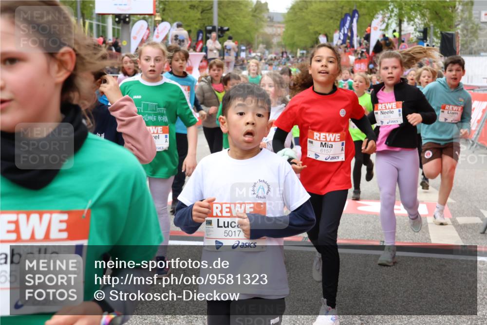 25.04.2026 - Das Zehntel Strokosch-Dieckow http://msf.ph/oto/9581323 25.04.2026 10:57:09 Ziel 5003, 5017, 5167, 5239, 5268, 5412, 5434, 5449, 5585, 5601, 5783, 5784, 5870, 5896, 6085, 6157, 6293, 6300, 6301, 6307, 6495, 6515, 6702, 6980, 7047, 7309, 7326, 7605, 7632, 7818, 7943, 8028, 8034, 8038, 5003, 5017, 5167, 5239, 5268, 5412, 5434, 5449, 5585, 5601, 5783, 5784, 5870, 5896, 6085, 6157, 6293, 6300, 6301, 6307, 6495, 6515, 6702, 6980, 7047, 7309, 7326, 7605, 7632, 7818, 7943, 8028, 8034, 8038 meine-sportfotos.de