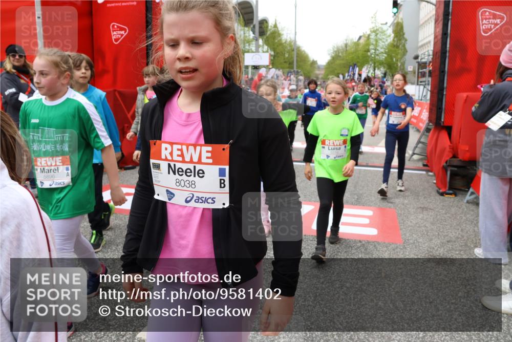 25.04.2026 - Das Zehntel Strokosch-Dieckow http://msf.ph/oto/9581402 25.04.2026 10:57:13 Ziel 5003, 5017, 5167, 5239, 5268, 5426, 5434, 5449, 5585, 5601, 5671, 5783, 5784, 5870, 5896, 5904, 6085, 6157, 6300, 6495, 6506, 6515, 6675, 6702, 6980, 7328, 7390, 7498, 7552, 7555, 7605, 7632, 7818, 7943, 7988, 8034, 8038, 5003, 5017, 5167, 5239, 5268, 5426, 5434, 5449, 5585, 5601, 5671, 5783, 5784, 5870, 5896, 5904, 6085, 6157, 6300, 6495, 6506, 6515, 6675, 6702, 6980, 7328, 7390, 7498, 7552, 7555, 7605, 7632, 7818, 7943, 7988, 8034, 8038 meine-sportfotos.de