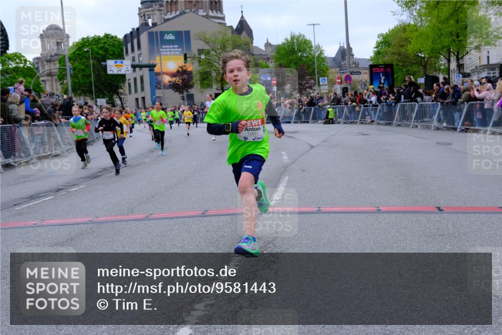 25.04.2026 - Das Zehntel Tim E. http://msf.ph/oto/9581443 25.04.2026 12:50:37 Ziel 10093, 10793, 10979, 11266, 11733, 11842, 11920, 12187, 12190, 12691, 12736, 12762, 12765, 12781, 12786, 12789, 12790, 12794 meine-sportfotos.de