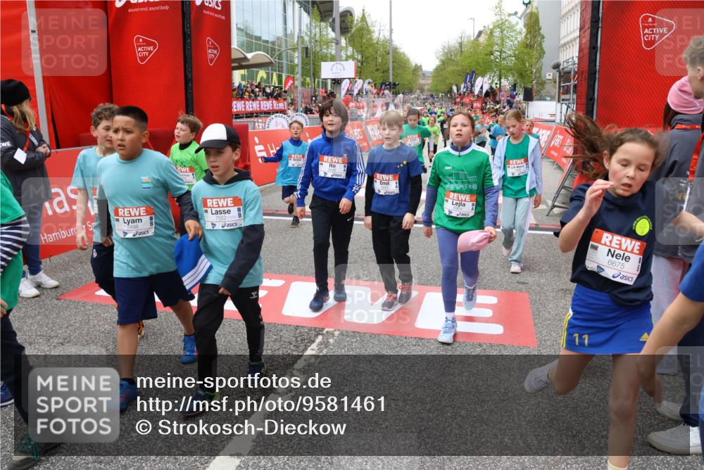 25.04.2026 - Das Zehntel Strokosch-Dieckow http://msf.ph/oto/9581461 25.04.2026 10:57:16 Ziel 5003, 5167, 5239, 5268, 5277, 5426, 5434, 5449, 5509, 5601, 5671, 5760, 5783, 5828, 5904, 6085, 6504, 6506, 6558, 6675, 7316, 7328, 7390, 7498, 7552, 7555, 7574, 7632, 7988, 5003, 5167, 5239, 5268, 5277, 5426, 5434, 5449, 5509, 5601, 5671, 5760, 5783, 5828, 5904, 6085, 6504, 6506, 6558, 6675, 7316, 7328, 7390, 7498, 7552, 7555, 7574, 7632, 7988 meine-sportfotos.de