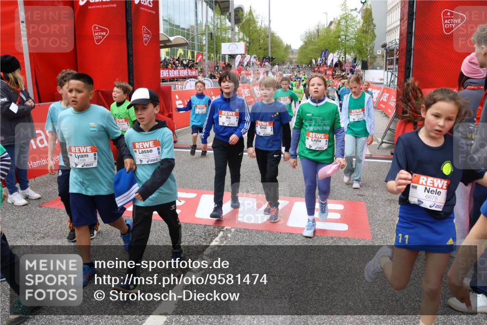 25.04.2026 - Das Zehntel Strokosch-Dieckow http://msf.ph/oto/9581474 25.04.2026 10:57:16 Ziel 5003, 5167, 5239, 5268, 5277, 5426, 5434, 5449, 5509, 5601, 5671, 5760, 5783, 5828, 5904, 6085, 6504, 6506, 6558, 6675, 7316, 7328, 7390, 7498, 7552, 7555, 7574, 7632, 7988, 5003, 5167, 5239, 5268, 5277, 5426, 5434, 5449, 5509, 5601, 5671, 5760, 5783, 5828, 5904, 6085, 6504, 6506, 6558, 6675, 7316, 7328, 7390, 7498, 7552, 7555, 7574, 7632, 7988 meine-sportfotos.de