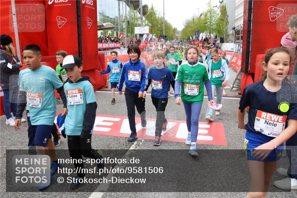 25.04.2026 - Das Zehntel Strokosch-Dieckow http://msf.ph/oto/9581506 25.04.2026 10:57:16 Ziel 5003, 5167, 5239, 5268, 5277, 5426, 5434, 5449, 5509, 5601, 5671, 5760, 5783, 5828, 5904, 6085, 6504, 6506, 6558, 6675, 7316, 7328, 7390, 7498, 7552, 7555, 7574, 7632, 7988, 5003, 5167, 5239, 5268, 5277, 5426, 5434, 5449, 5509, 5601, 5671, 5760, 5783, 5828, 5904, 6085, 6504, 6506, 6558, 6675, 7316, 7328, 7390, 7498, 7552, 7555, 7574, 7632, 7988 meine-sportfotos.de