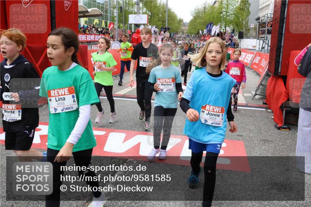 25.04.2026 - Das Zehntel Strokosch-Dieckow http://msf.ph/oto/9581585 25.04.2026 10:57:19 Ziel 5264, 5267, 5277, 5426, 5509, 5523, 5671, 5760, 5828, 5894, 5904, 5909, 6082, 6504, 6506, 6558, 6665, 6672, 6675, 6816, 7316, 7328, 7498, 7552, 7555, 7574, 7978, 7988, 5264, 5267, 5277, 5426, 5509, 5523, 5671, 5760, 5828, 5894, 5904, 5909, 6082, 6504, 6506, 6558, 6665, 6672, 6675, 6816, 7316, 7328, 7498, 7552, 7555, 7574, 7978, 7988 meine-sportfotos.de