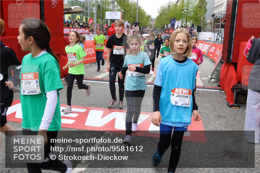 25.04.2026 - Das Zehntel Strokosch-Dieckow http://msf.ph/oto/9581612 25.04.2026 10:57:19 Ziel 5264, 5267, 5277, 5426, 5509, 5523, 5671, 5760, 5828, 5894, 5904, 5909, 6082, 6504, 6506, 6558, 6665, 6672, 6675, 6816, 7316, 7328, 7498, 7552, 7555, 7574, 7978, 7988, 5264, 5267, 5277, 5426, 5509, 5523, 5671, 5760, 5828, 5894, 5904, 5909, 6082, 6504, 6506, 6558, 6665, 6672, 6675, 6816, 7316, 7328, 7498, 7552, 7555, 7574, 7978, 7988 meine-sportfotos.de