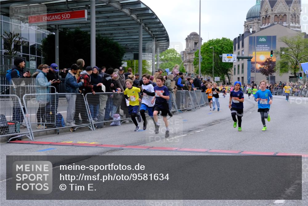 25.04.2026 - Das Zehntel Tim E. http://msf.ph/oto/9581634 25.04.2026 12:50:49 Ziel 10093, 10240, 10414, 10879, 10881, 10981, 11031, 11036, 11256, 11271, 11326, 11339, 11845, 11973, 12222, 12309, 12316, 12389, 12416, 12426, 12742, 12776, 13005 meine-sportfotos.de