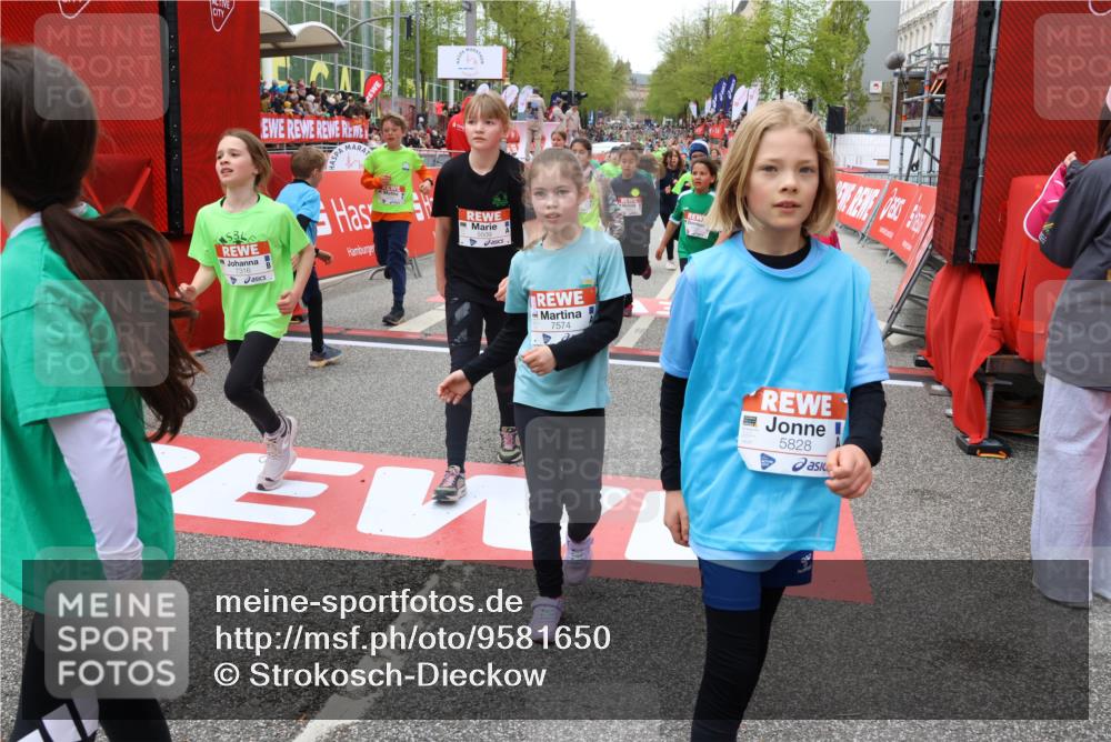 25.04.2026 - Das Zehntel Strokosch-Dieckow http://msf.ph/oto/9581650 25.04.2026 10:57:19 Ziel 5264, 5267, 5277, 5426, 5509, 5523, 5671, 5760, 5828, 5894, 5904, 5909, 6082, 6504, 6506, 6558, 6665, 6672, 6675, 6816, 7316, 7328, 7498, 7552, 7555, 7574, 7978, 7988, 5264, 5267, 5277, 5426, 5509, 5523, 5671, 5760, 5828, 5894, 5904, 5909, 6082, 6504, 6506, 6558, 6665, 6672, 6675, 6816, 7316, 7328, 7498, 7552, 7555, 7574, 7978, 7988 meine-sportfotos.de