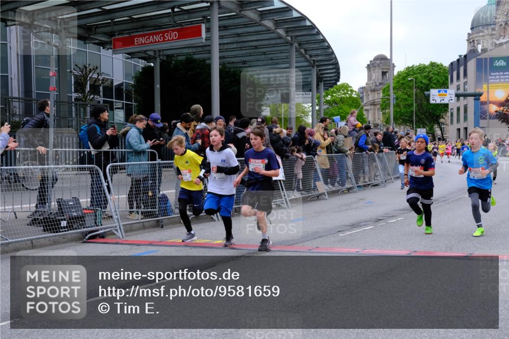 25.04.2026 - Das Zehntel Tim E. http://msf.ph/oto/9581659 25.04.2026 12:50:50 Ziel 10240, 10414, 10879, 10881, 10981, 11031, 11036, 11256, 11271, 11326, 11339, 11845, 11973, 12222, 12309, 12316, 12389, 12416, 12426, 12742, 12776, 13005 meine-sportfotos.de