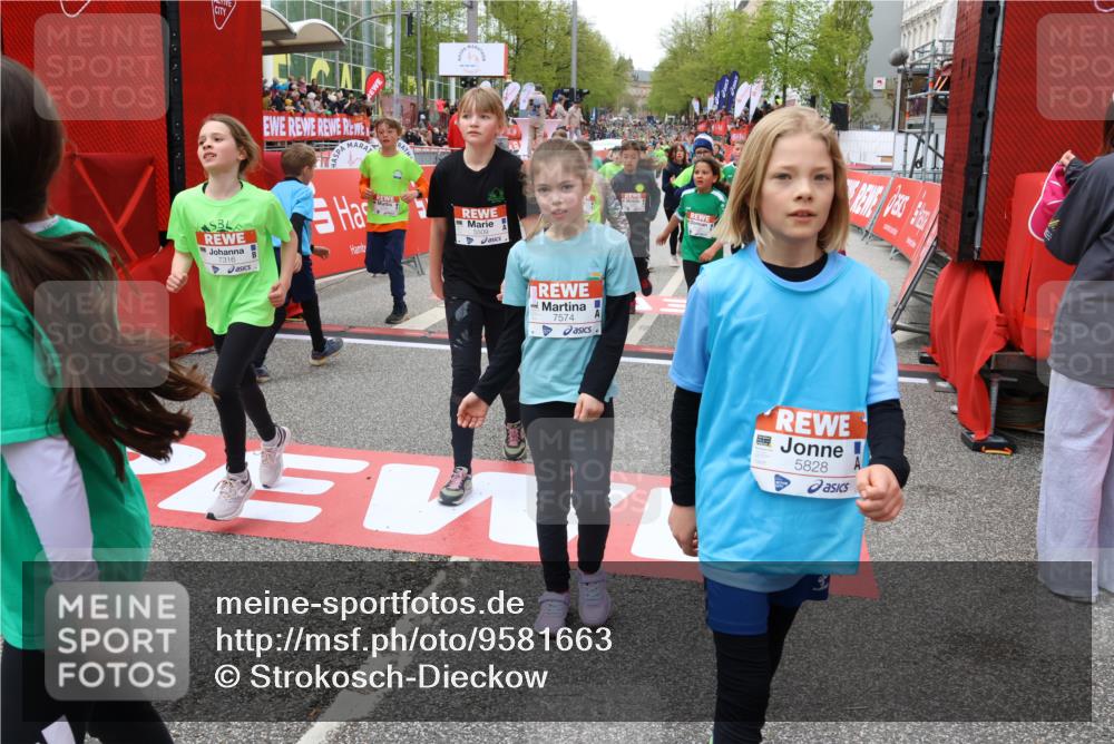 25.04.2026 - Das Zehntel Strokosch-Dieckow http://msf.ph/oto/9581663 25.04.2026 10:57:19 Ziel 5264, 5267, 5277, 5426, 5509, 5523, 5671, 5760, 5828, 5894, 5904, 5909, 6082, 6504, 6506, 6558, 6665, 6672, 6675, 6816, 7316, 7328, 7498, 7552, 7555, 7574, 7978, 7988, 5264, 5267, 5277, 5426, 5509, 5523, 5671, 5760, 5828, 5894, 5904, 5909, 6082, 6504, 6506, 6558, 6665, 6672, 6675, 6816, 7316, 7328, 7498, 7552, 7555, 7574, 7978, 7988 meine-sportfotos.de