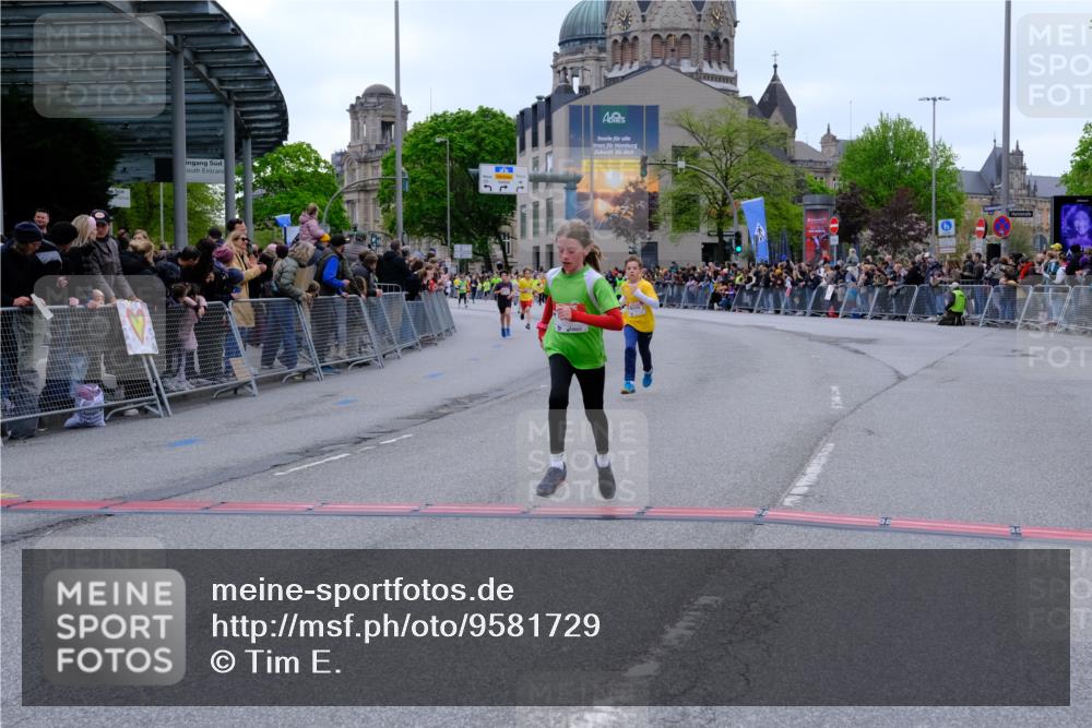 25.04.2026 - Das Zehntel Tim E. http://msf.ph/oto/9581729 25.04.2026 12:50:54 Ziel 10240, 10414, 10569, 10579, 10879, 10881, 11031, 11036, 11256, 11339, 11650, 11837, 11845, 11973, 12180, 12222, 12309, 12426, 12788, 13005 meine-sportfotos.de