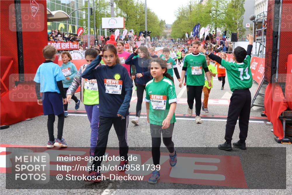 25.04.2026 - Das Zehntel Strokosch-Dieckow http://msf.ph/oto/9581739 25.04.2026 10:57:22 Ziel 5264, 5267, 5277, 5305, 5509, 5523, 5534, 5760, 5828, 5894, 5909, 6082, 6187, 6207, 6360, 6488, 6504, 6558, 6665, 6672, 6734, 6816, 7052, 7211, 7316, 7429, 7574, 7978, 5264, 5267, 5277, 5305, 5509, 5523, 5534, 5760, 5828, 5894, 5909, 6082, 6187, 6207, 6360, 6488, 6504, 6558, 6665, 6672, 6734, 6816, 7052, 7211, 7316, 7429, 7574, 7978 meine-sportfotos.de