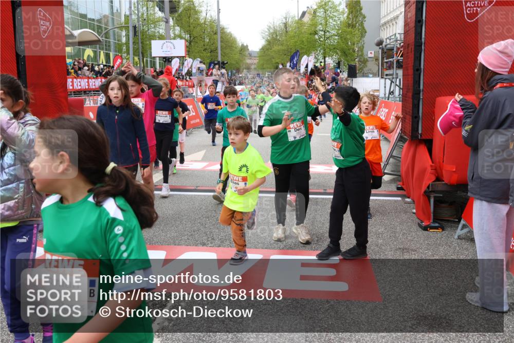 25.04.2026 - Das Zehntel Strokosch-Dieckow http://msf.ph/oto/9581803 25.04.2026 10:57:24 Ziel 5264, 5267, 5305, 5523, 5534, 5557, 5559, 5894, 5909, 6082, 6187, 6207, 6230, 6360, 6482, 6488, 6665, 6672, 6734, 6816, 6818, 7052, 7211, 7316, 7429, 7978, 8043, 8045, 5264, 5267, 5305, 5523, 5534, 5557, 5559, 5894, 5909, 6082, 6187, 6207, 6230, 6360, 6482, 6488, 6665, 6672, 6734, 6816, 6818, 7052, 7211, 7316, 7429, 7978, 8043, 8045 meine-sportfotos.de