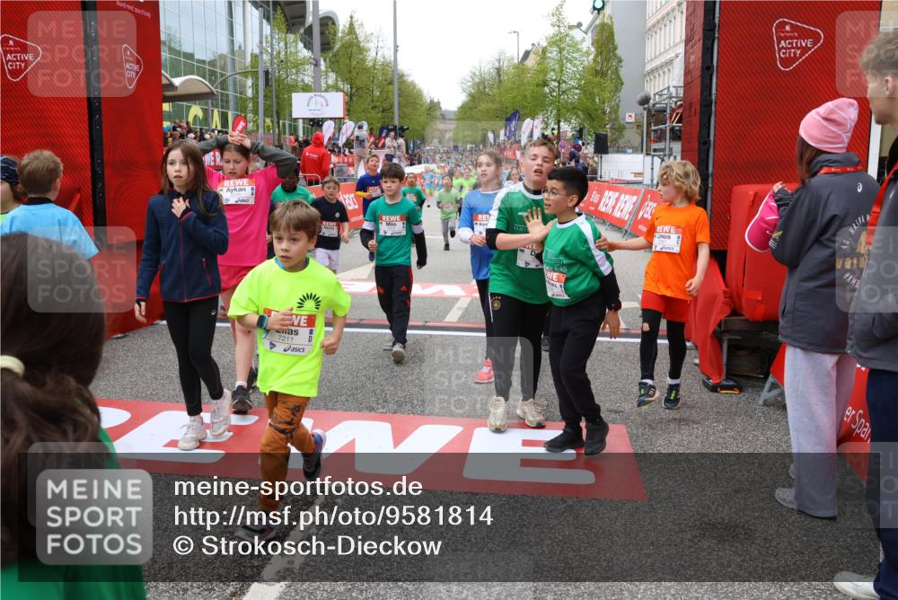 25.04.2026 - Das Zehntel Strokosch-Dieckow http://msf.ph/oto/9581814 25.04.2026 10:57:24 Ziel 5264, 5267, 5305, 5523, 5534, 5557, 5559, 5894, 5909, 6082, 6187, 6207, 6230, 6360, 6482, 6488, 6665, 6672, 6734, 6816, 6818, 7052, 7211, 7316, 7429, 7978, 8043, 8045, 5264, 5267, 5305, 5523, 5534, 5557, 5559, 5894, 5909, 6082, 6187, 6207, 6230, 6360, 6482, 6488, 6665, 6672, 6734, 6816, 6818, 7052, 7211, 7316, 7429, 7978, 8043, 8045 meine-sportfotos.de